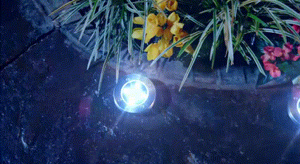 Luminária de Led Solar para Jardim - À prova D'água