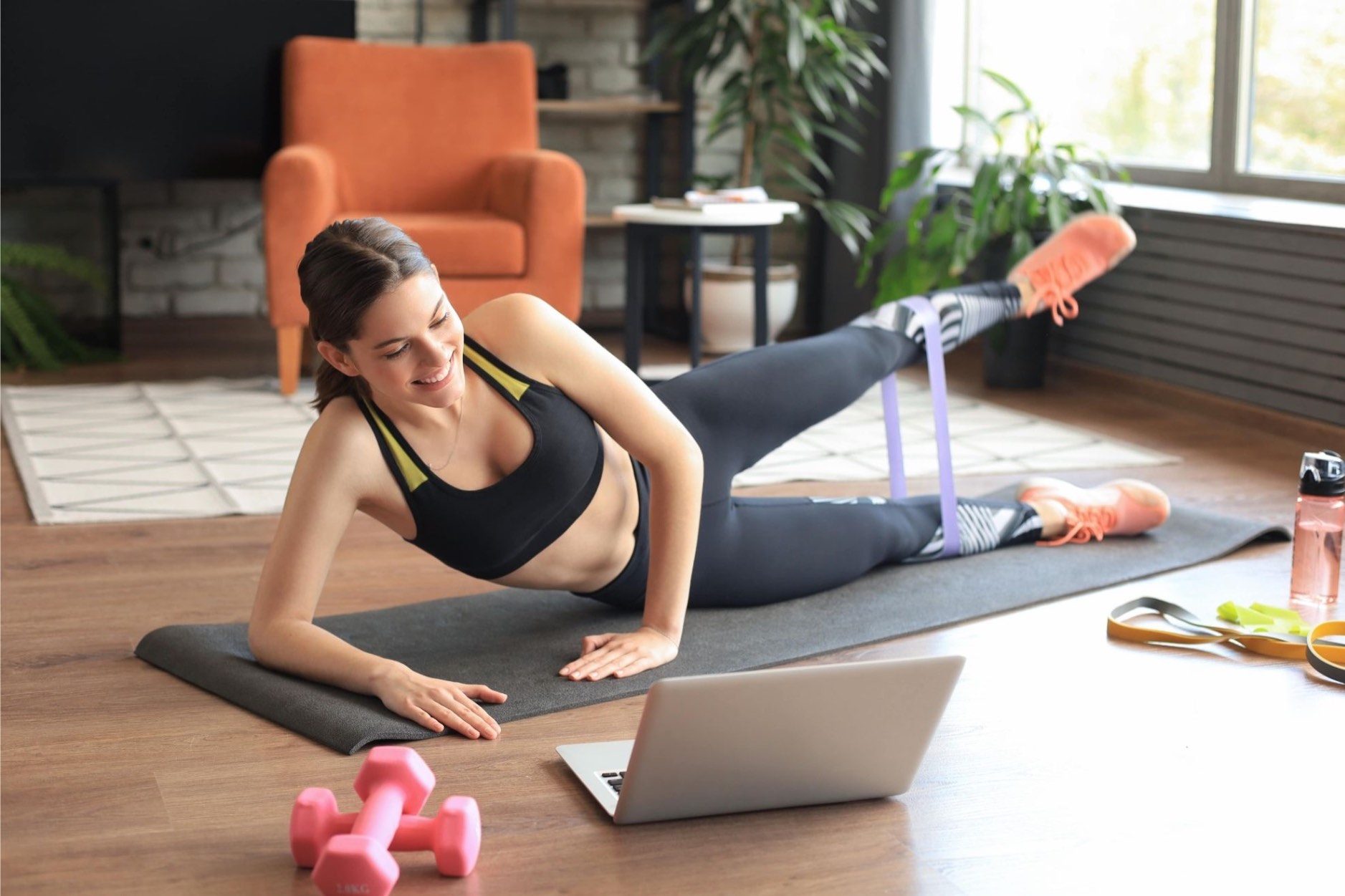 10 Exercícios com Elásticos para Fazer em Casa