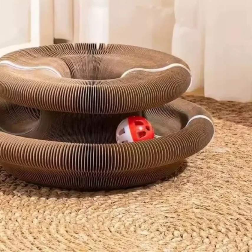 Este brinquedo serve como arranhador, centro de escalada e bola para o seu gato, proporcionando horas de entretenimento e exercício. Frete Gratis