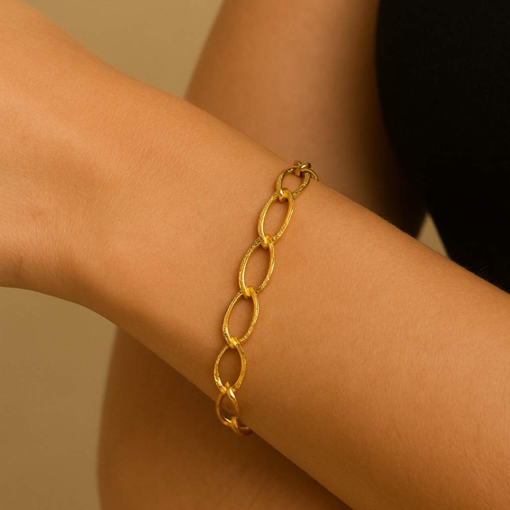 Pulseira com elos e corações 1