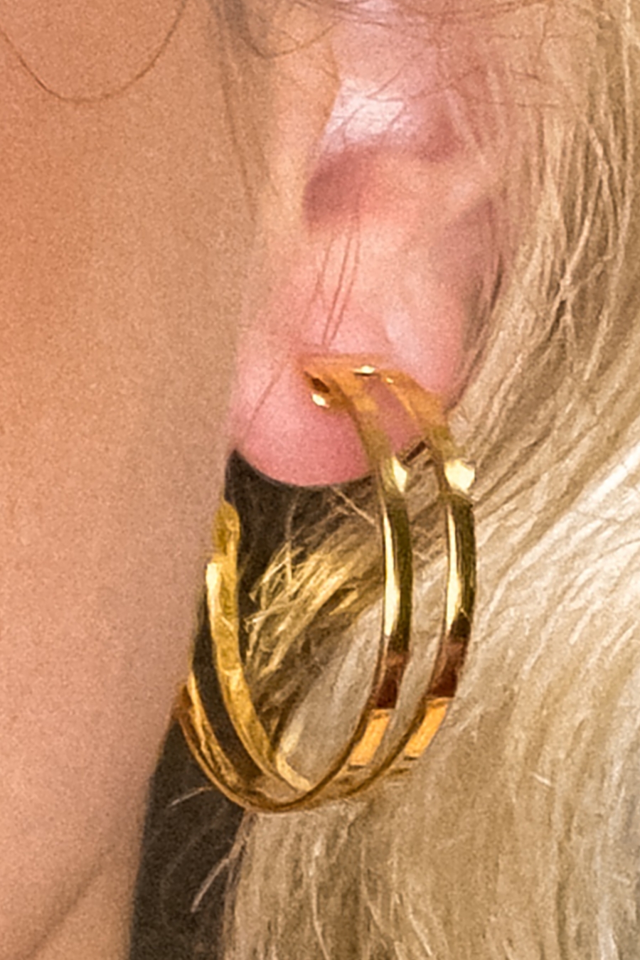 Brinco Argola Media Dupla Vazada Banhado em Ouro 18k (BR0274)