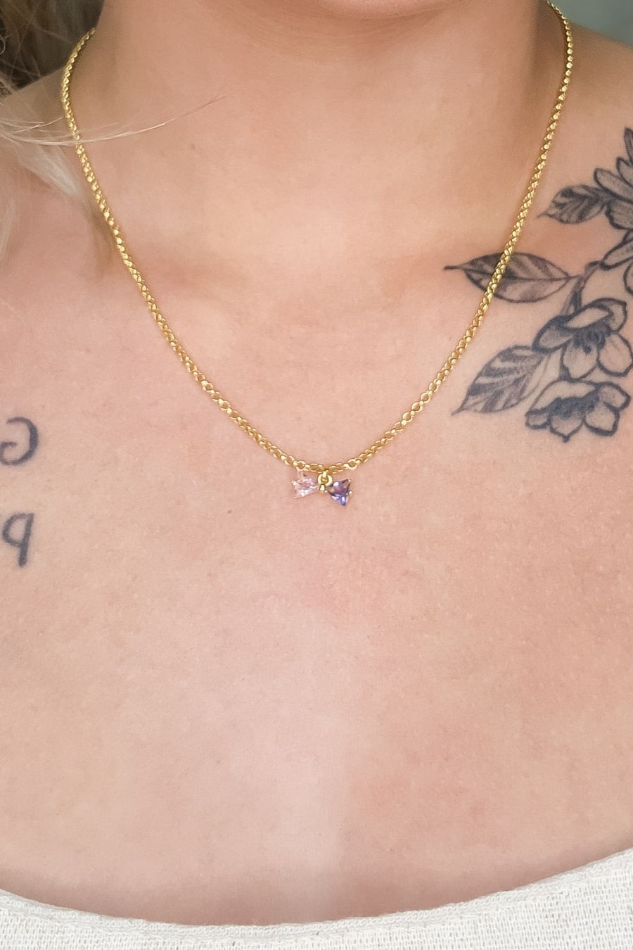 Colar Elo Português Pingente de Laço com Zircônia Banhado em Ouro 18k (CL0132)