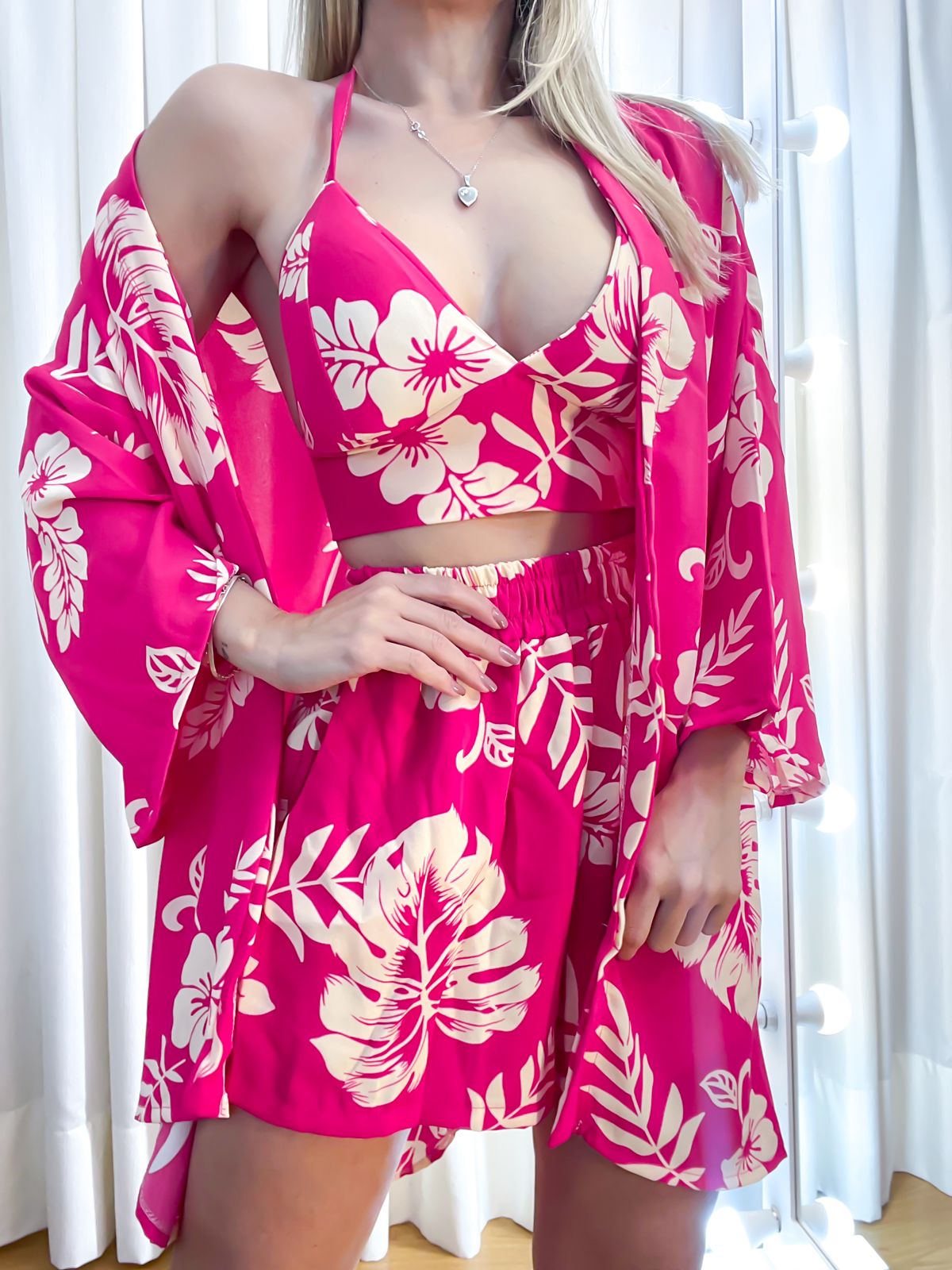 Conjunto Feminino Kimono Short e Top Loane Ref.897 (12345670018924128007)