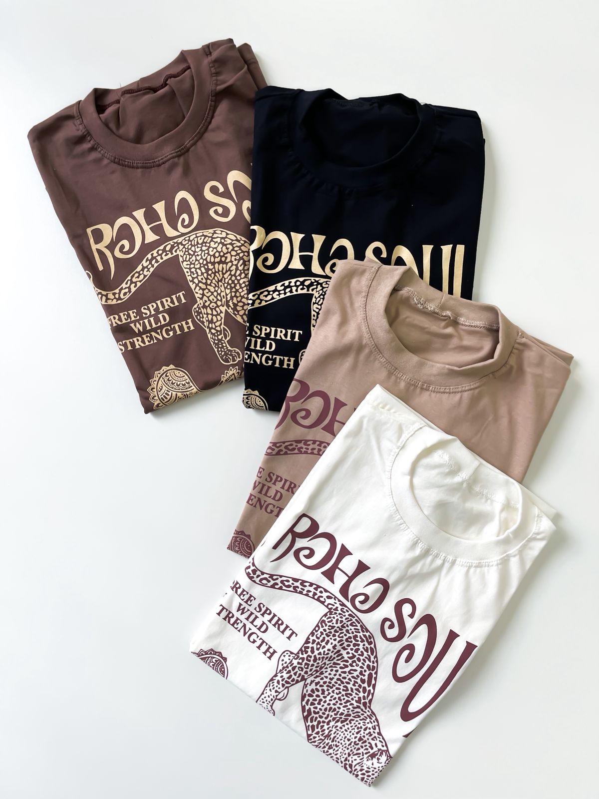 T-Shirt Feminina Estampada Boho Soul Onça Ref. 808 (12345670018924220848)