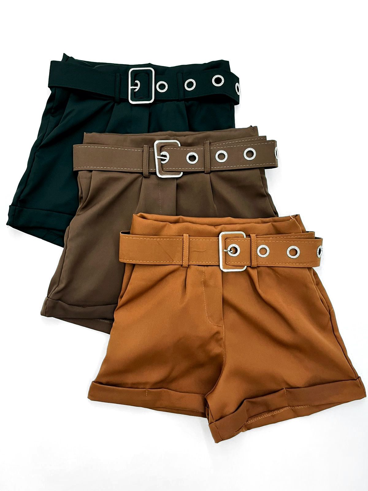 Shorts em Alfaiataria com Cinto de Ilhós com Strass Andressa Ref. 1744 (12345670018924245414)