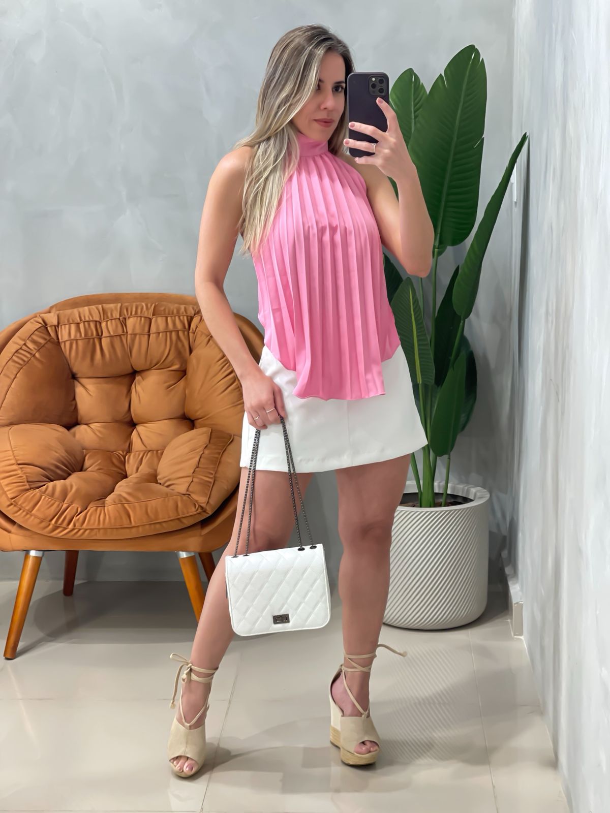 Blusa em Crepe Plissada com Gola e Amarração Giovana Ref. 1781 (12345670018924248705)