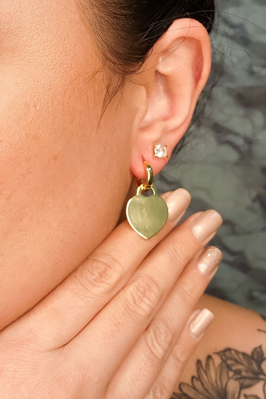 Brinco Argolinha com Chapa de Coração Banhado em Ouro 18k (3697.18500 18703)