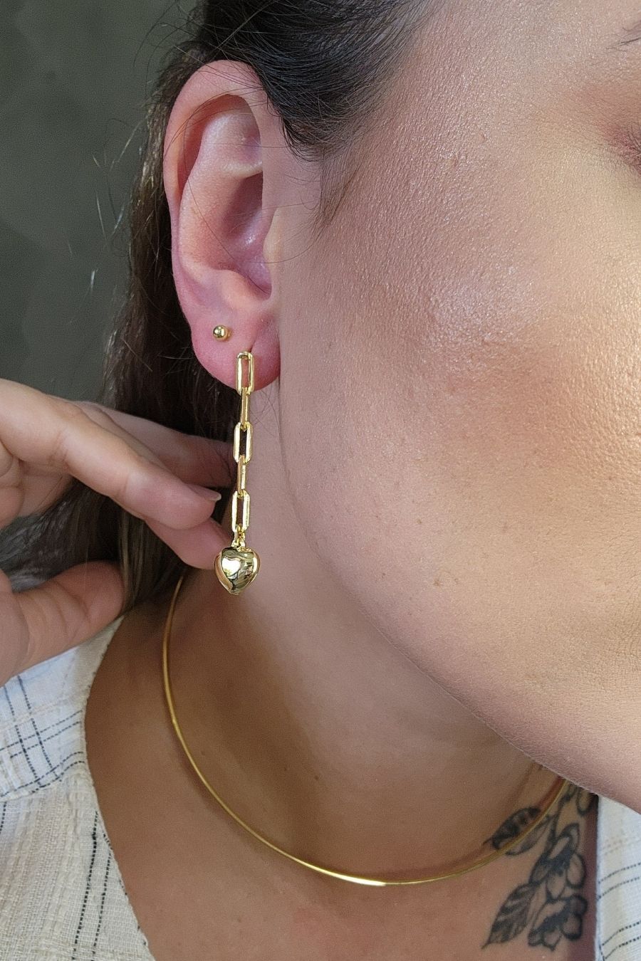 Brinco Argolinha com Corrente e Coração Banhado em Ouro 18k (BR0023)