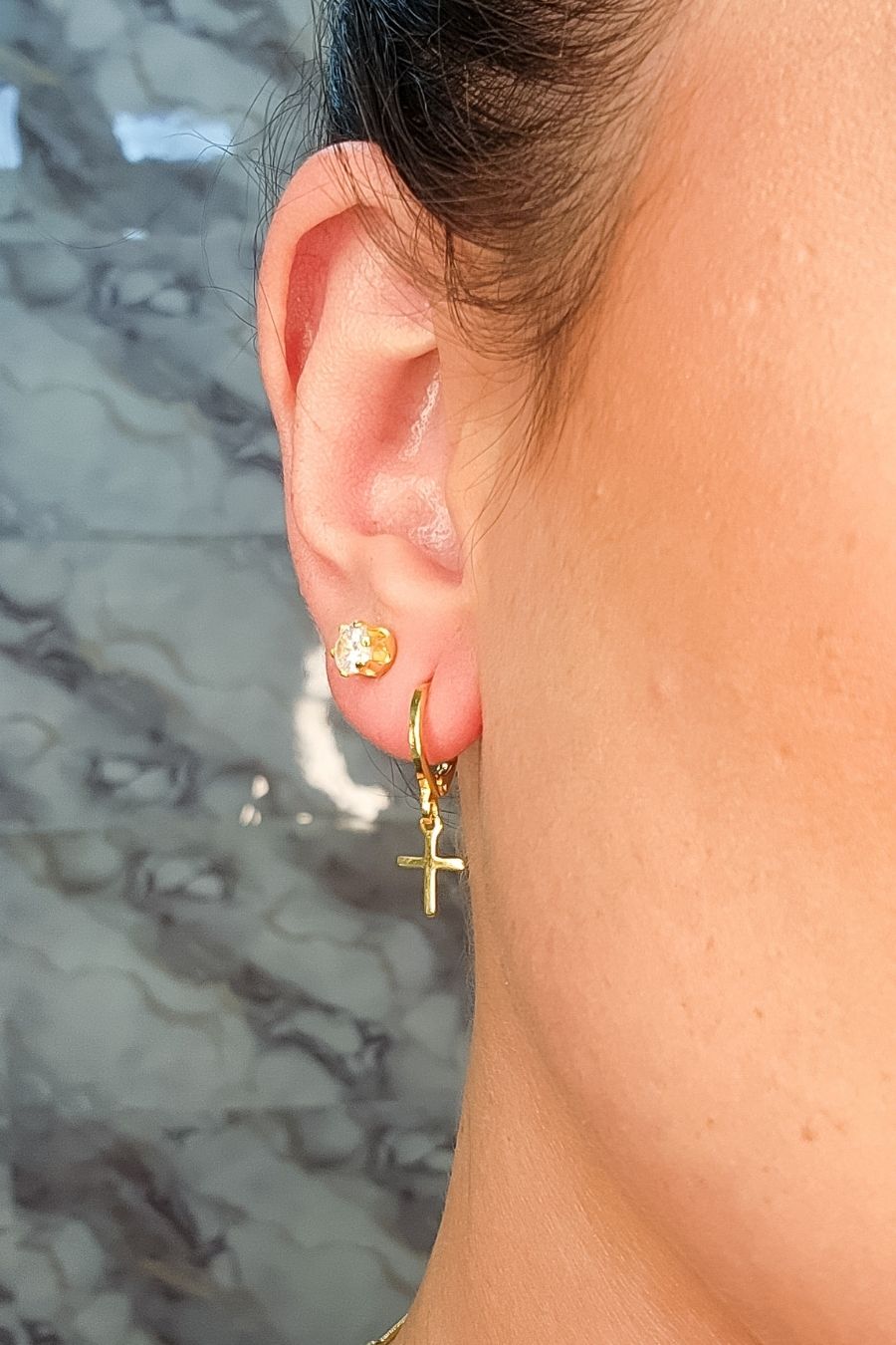 Brinco Argolinha com Cruz Banhado em Ouro 18k (BR0016)