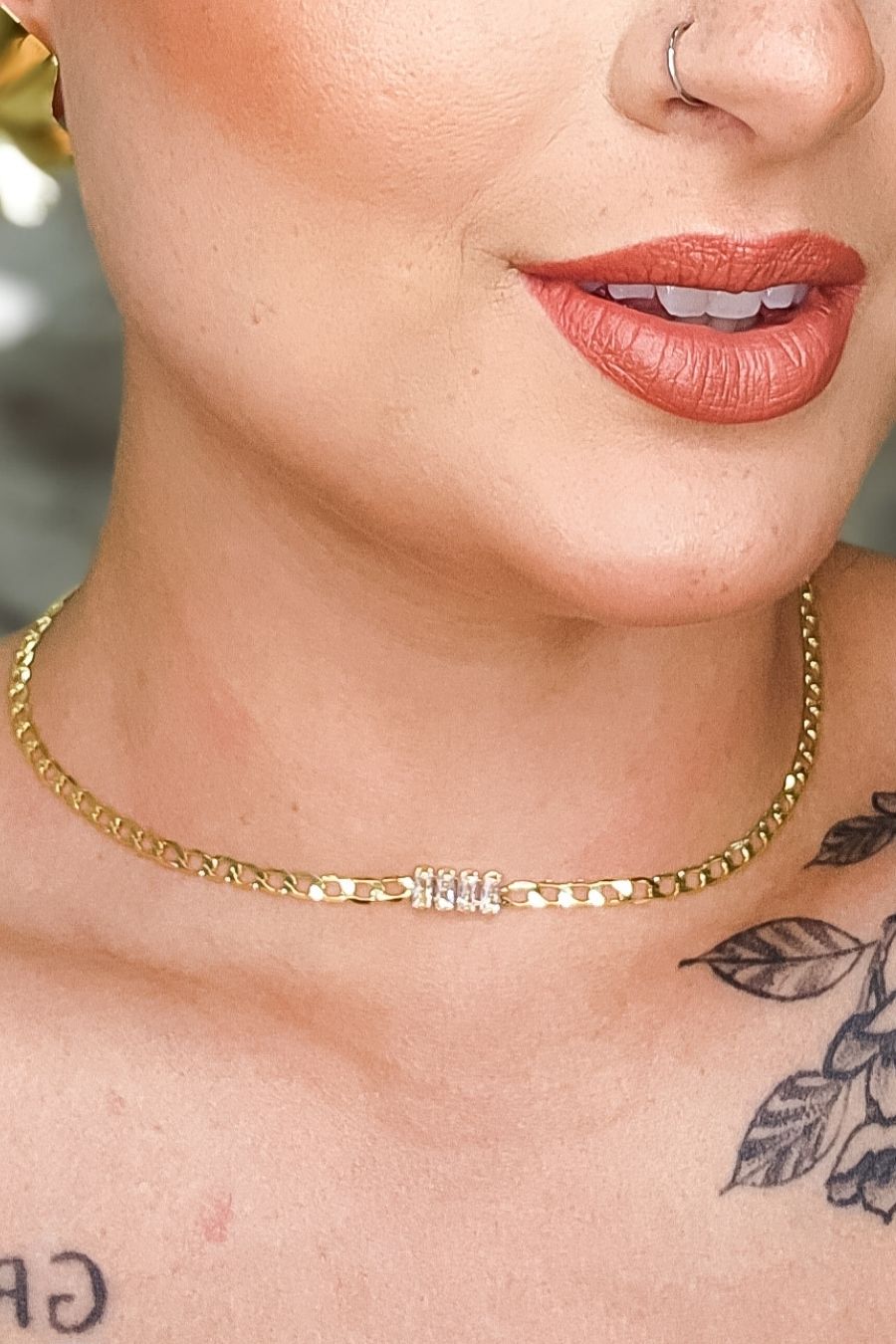 Choker de Corrente Chapada Com Zircônias ao Centro Banhado em Ouro 18k (CK0014)