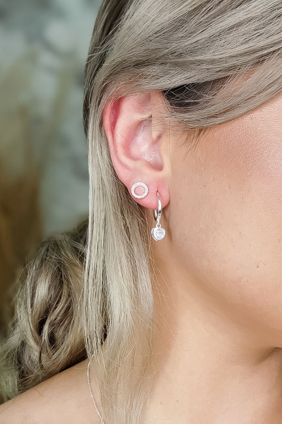 Brinco de Argolinha Coração de Zircônia em Prata 925 (BR0269)