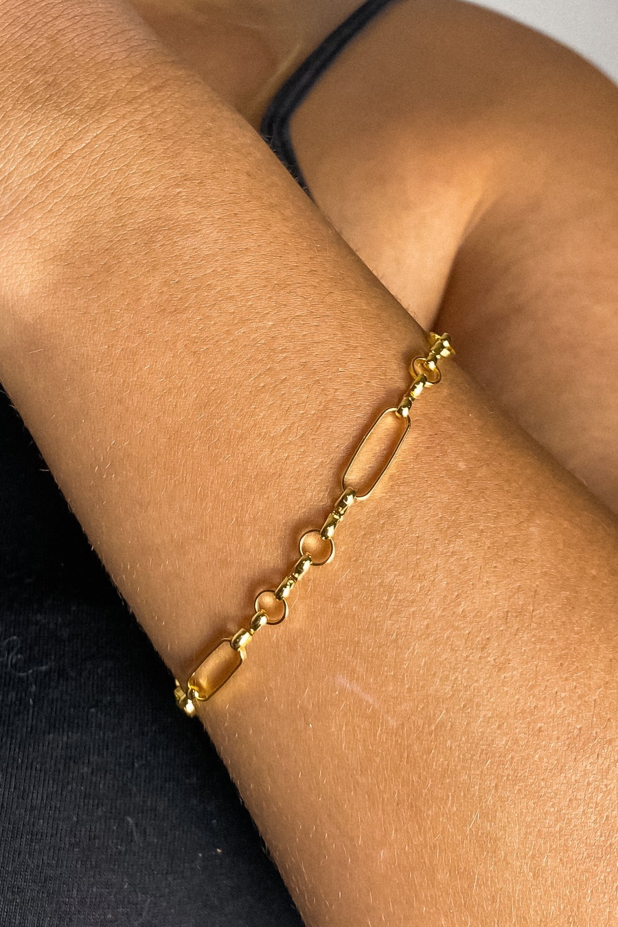 Pulseira Com Elo Ovalado e Elo Em Circulo Banhado em Ouro 18k (PL0073)