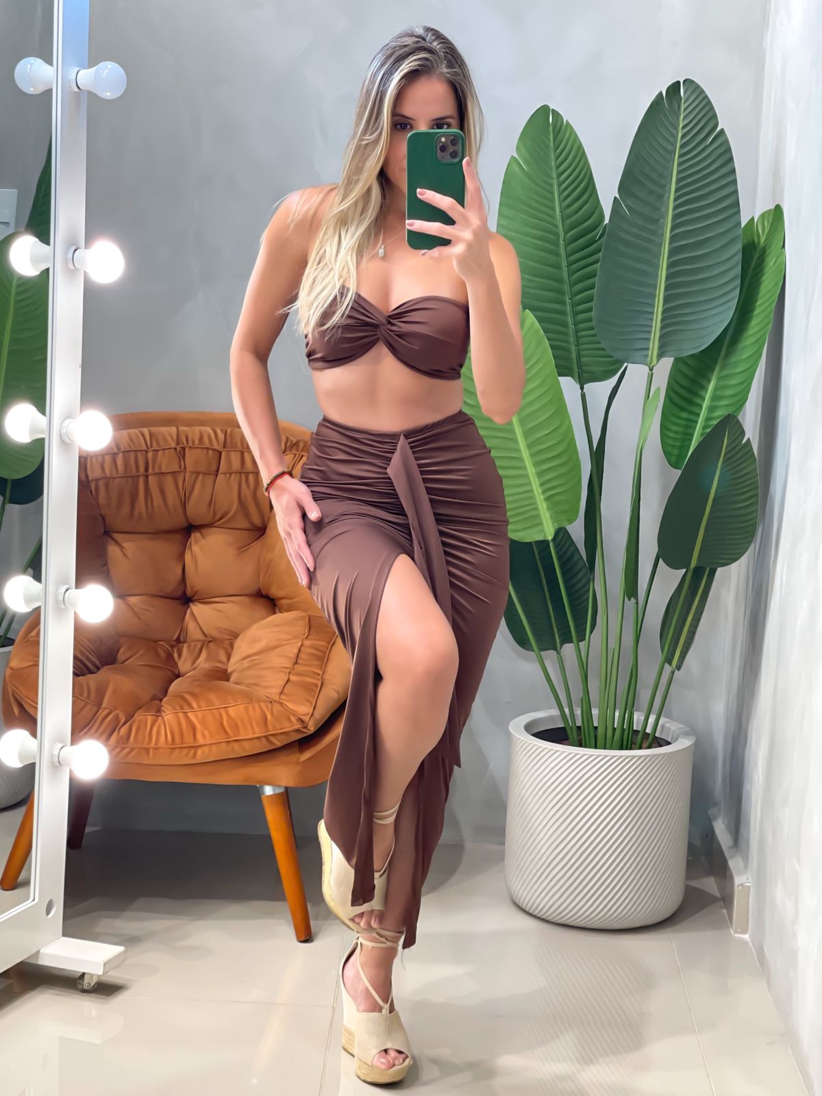 Conjunto em Suplex Cropped sem Alça e Saia Longa Plissada Juliana Ref. 1863 (12345670018924258025)