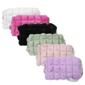 Bolsa de Mão Peluciada 20*11cm cores sortidas (7717)
